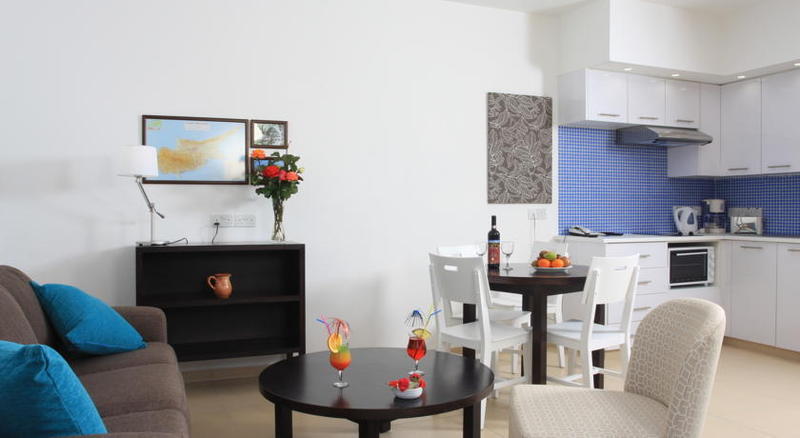 Marismare Apartments Agia Napa Buitenkant foto