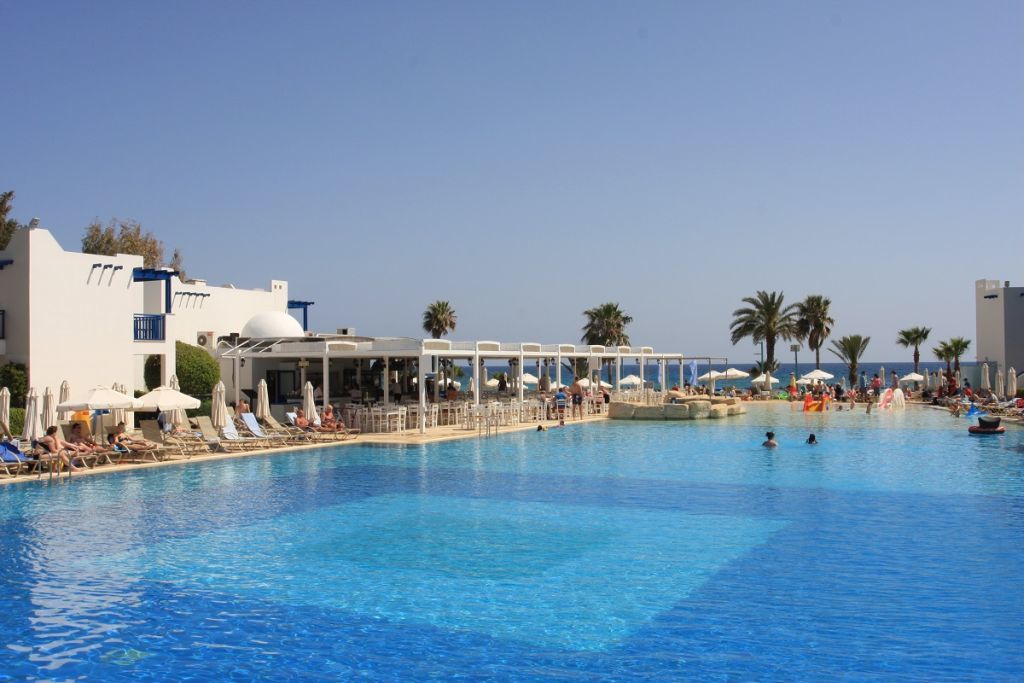 Marismare Apartments Agia Napa Buitenkant foto