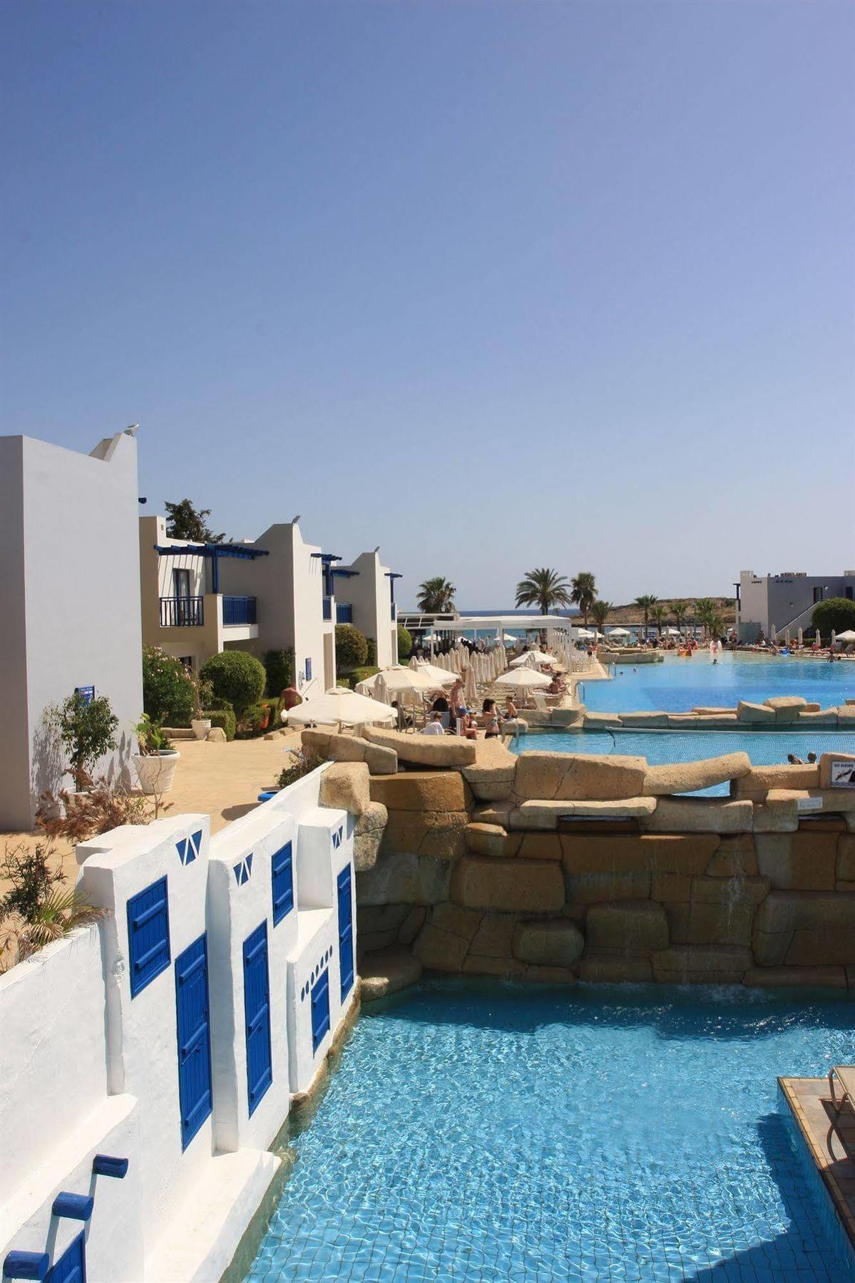 Marismare Apartments Agia Napa Buitenkant foto